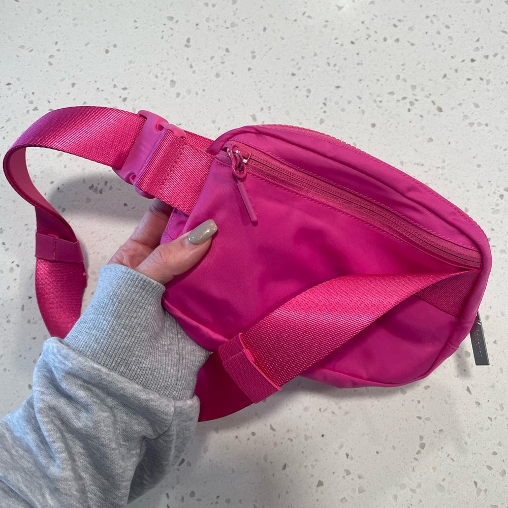 Lululemon 3-Pack Pink Belt Bags!🩷 - Picture 8 of 9